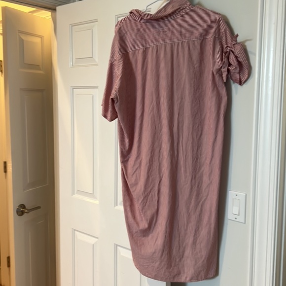 The great oversized button down dress - Picture 5 of 5